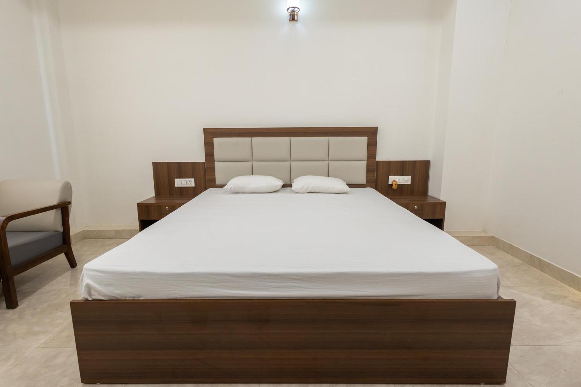 סיליגורי Maryada Maitri Resort -100 Rooms & 3 Banquets מראה חיצוני תמונה