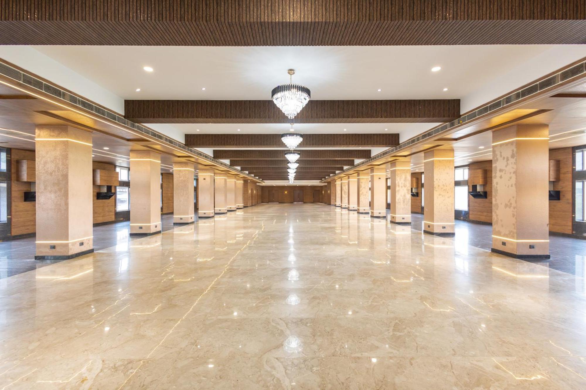 סיליגורי Maryada Maitri Resort -100 Rooms & 3 Banquets מראה חיצוני תמונה